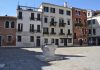 Pozzo di Campo Bandiera e Moro o de la Bragora (vicino alla chiesa), nel Sestiere di Castello