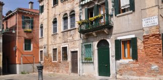 Fontana in Campiello de la Colomba, nel Sestiere di Castello