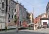 Cippo porta pennone di Fondamenta Santa Maria Formosa (verso il Ponte delle Bande)