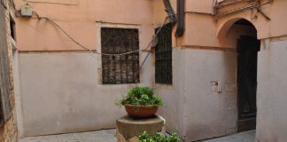 Pozzo in Corte del Falcon, nel Sestiere di San Marco