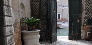 Pozzo nella corte di Cà Vendramin, nel Sestiere di Dorsoduro