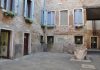 Pozzo in Corte Specchiera, nel Sestiere di Castello