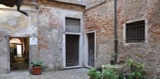 Pozzo in una corte privata prospiciente Campo San Polo, nel Sestiere di San Polo