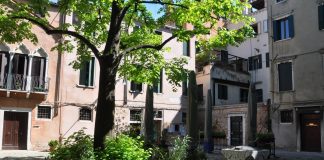 Pozzo in Campiello del Piovan (verso Calle del Forno), nel Sestiere di Castello