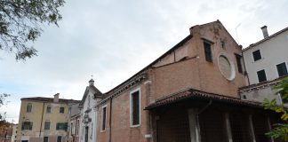 Pozzo in Campo San Nicolò dei Mendicoli, nel Sestiere di Dorsoduro