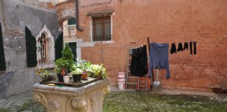 Pozzo in Corte Stella, nel Sestiere di Castello