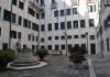 Pozzo nella corte della Canonica, nel Sestiere di San Marco