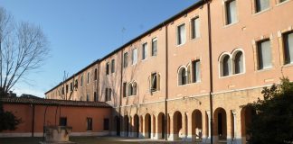 Pozzo nel secondo chiostro del Monastero di San Daniel, nel Sestiere di Castello