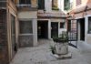 Pozzo in Corte de la Polvere, nel Sestiere di San Marco