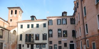Pozzo in Campo San Zan Degolà, nel Sestiere di Santa Croce