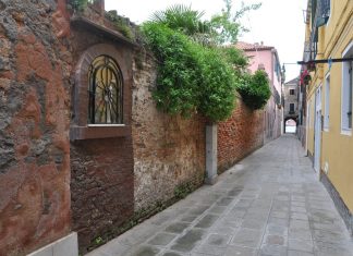 Capitello in Calle Larga Ferando, alla Giudecca