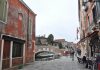 Madonna col Bambino, bassorilievo in Salizada San Pantalon, nel Sestiere di Santa Croce