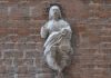 Il Redentore, altorilievo in Calle de l’Abazia