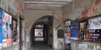 Capitello nel Sotoportego del Tragheto, nel Sestiere di San Polo