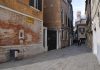 Capitello in Calle del Tragheto Vechio, nel Sestiere di San Polo