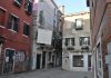 Capitello in Rio Terà San Vio, nel Sestiere di Dorsoduro