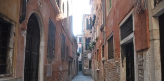 Capitello in Calle dei Corli, nel Sestiere di San Polo