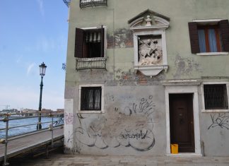 San Giorgio, altorilievo in Campiello drio agli Incurabili