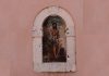 San Giovanni Battista, dipinto nel tabernacolo (capitèło) in Salizada San Basegio, nel Sestiere di Dorsoduro