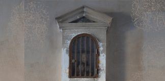 San Gabriele dell’Addolorata nel tabernacolo (capitèło) del Sotoportego del Casin dei Nobili, nel Sestiere di Dorsoduro