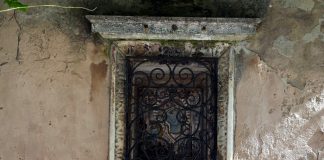 Capitello in Calle Larga de le Chiovere, nel Sestiere di San Polo