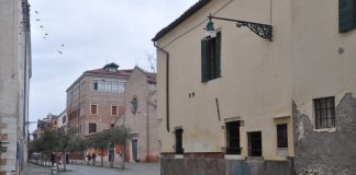 Capitello in Rio Terà Gesuati, nel Sestiere di Dorsoduro