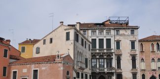 Capitello in Campo Sant’Anzolo, Oratorio dell’Annunziata, nel Sestiere di San Marco