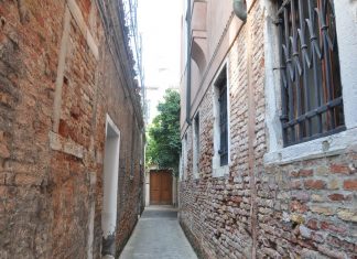 Capitello in Ramo Squero Vechio, nel Sestiere di Cannaregio