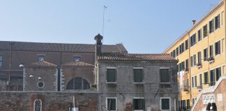 Capitello in Fondamenta San Giobbe, nel Sestiere di Cannaregio