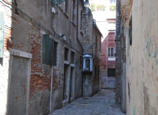 Capitello in Calle Sant’Antonio, nel Sestiere di Cannaregio