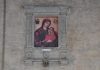 La Madonna del Latte, stampa nel tabernacolo (capitèło) nella Loggia Superiore del Palazzo Ducale, nel Sestiere di San Marco