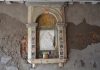 La Madonna col Bambino, nel tabernacolo (capitèło) del Sotoportego di Corte Nova a San Girolamo, nel Sestiere di Cannaregio