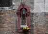 La Madonna col Bambino, stampa nel tabernacolo (capitèło) in Calle drio la Fava, nel Sestiere di Castello
