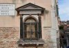 La Presentazione al Tempio di Gesù, nel tabernacolo (capitèło) in Fondamenta Tetta, nel Sestiere di Castello