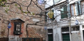 Capitello in Corte Sant’Antonio, nel Sestiere di Castello