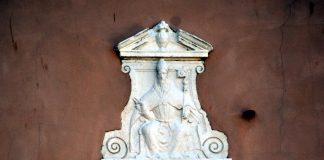 San Biagio, bassorilievo di Campo San Biagio, nel Sestiere di Castello