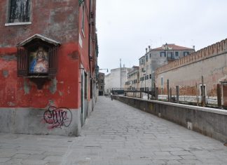 Capitello in Corte Nova, nel Sestiere di Castello