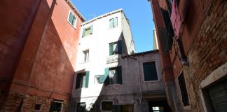 Capitello in Campiello de l’Anzolo, nel Sestiere di Castello