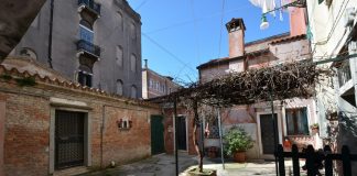 Capitello in Campiello de la Pace, nel Sestiere di Castello