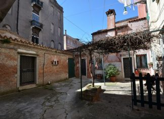 Capitello in Campiello de la Pace, nel Sestiere di Castello