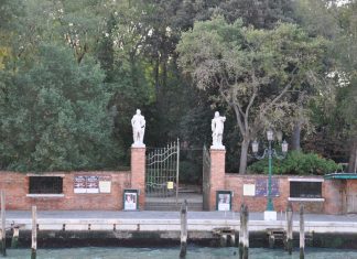Scuola della Santa Croce