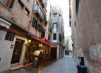 Scuola dei marzeri (merciai) sotto l’invocazione della Madonna Assunta