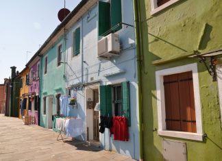Capitello in Fondamenta Mandracchio a Burano