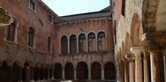 Pozzo nel chiostro del Monastero Sant’Apollonia, nel Sestiere di Castello