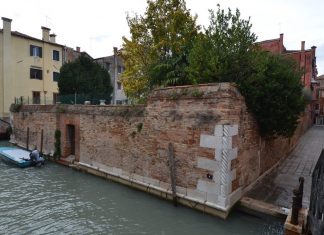 Palazzo Venier ai Gesuiti