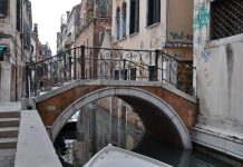 Ponte de la Rioda sul Rio de San Stae o de Ca’ Mocenigo