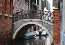 Ponte de Cà Grimani sul Rio de le Erbe