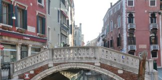 Ponte dei Frari sul Rio dei Frari