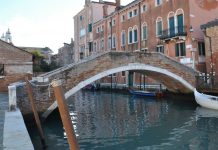 Ponte de la Scoazera sul Rio dei Ognissanti