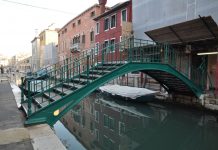Ponte de le Burchiele o dei Tabacchi sul Rio de le Burchiele